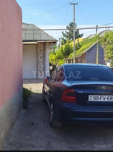 ucuz masinar: Opel Vectra: 1.8 l | 1999 il 300000 km Sedan — 8