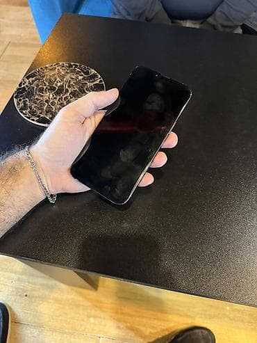 iphone 11 satis: IPhone 13 Pro Max, 512 GB, Gümüşü — 2