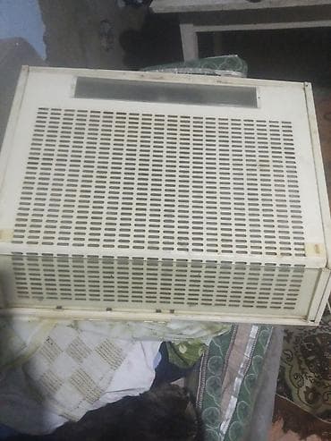 on şuşə: Pəncərə tipli kondisioner korpusu və radiator bloku - Korpus: metal — 1