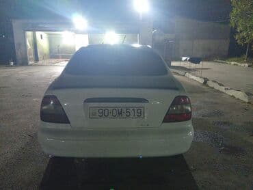 Daewoo Leganza: 1.5 l | 1998 il Sedan