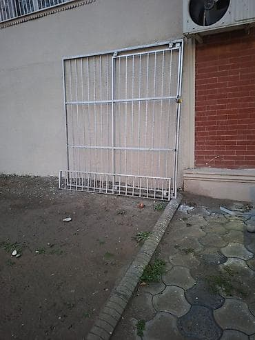 çan: İşlənmiş Dəmir Həyət darvazası, Jalüz, Şəbəkə ilə, rəng - Boz — 2