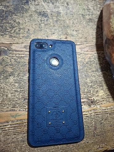 modem xiaomi: Xiaomi Mi 8 Lite, 64 GB, rəng - Qara, 
 Qırıq, İki sim kartlı, Face ID — 3