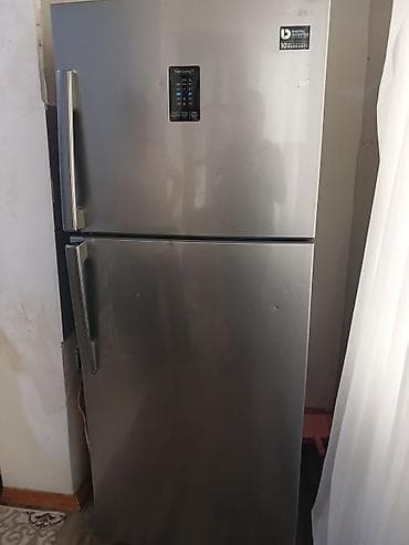 2 qapılı Samsung Soyuducu Satılır, rəng - Gümüşü