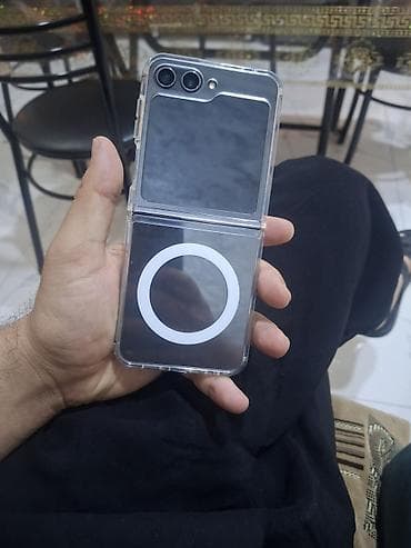 stabilizator 12v: Samsung Galaxy Z Flip 5, 512 ГБ, цвет - Синий, Беспроводная зарядка — 4