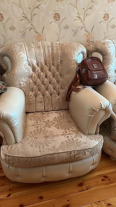 ütü masasi: Qonaq otağı üçün, 4 stul — 4