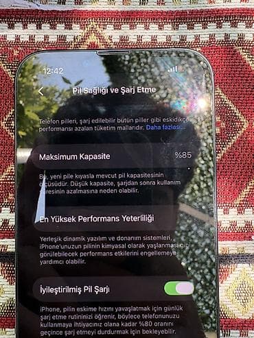 e 72: IPhone 13, 128 GB, Qara, Face ID — 2