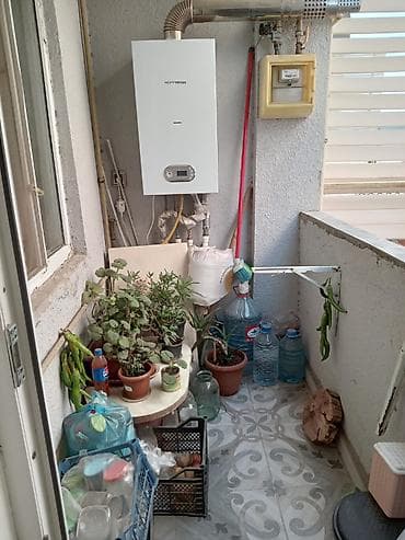 sirvan heyet evleri: Ev Entyabrın 15 i boşalır. Masazır dairəsindən Xırdalana daxil olduqda — 10