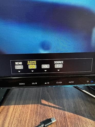 manitor android: Samsung 32" LED monitor Ekran ölçüsü: 27 düym Game mode var(Oyun — 9