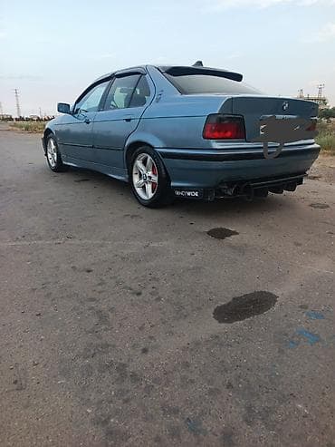 m3 e46: BMW 3 series: 1.8 l | 1993 il Sedan — 3