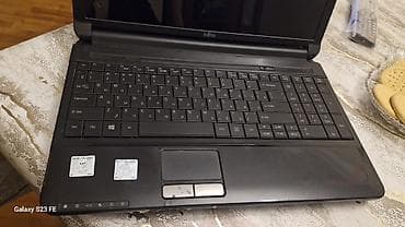 Fujitsu noutbuk - Marka/model: Fujitsu (LifeBook seriyası ehtimal
