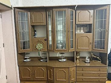 3 hisselidir. Yaxşı veziyyetdedi