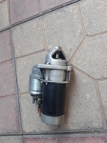 Stater Opel astra h 2004 cü il 1.4 benzinlə işlyən avtomobilin üstən