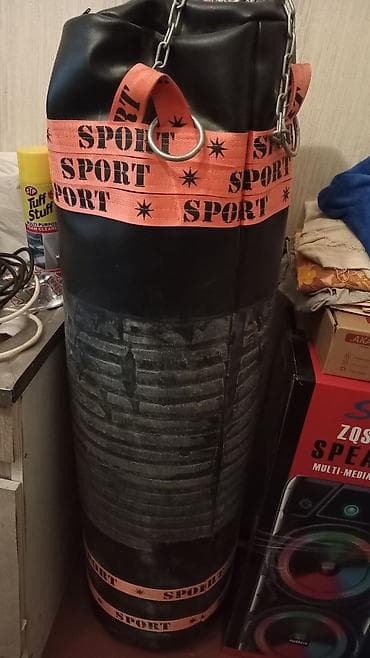 Boks kisəsi – asılqan zəncirlə 100kg 110 sm - Material: üst hissə