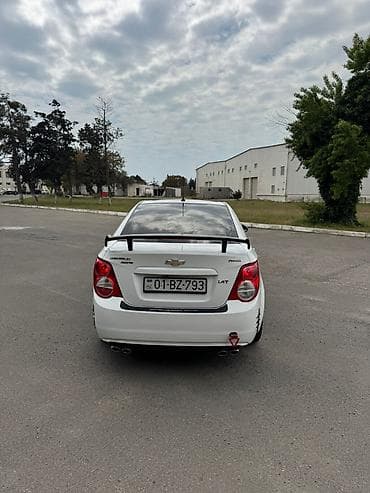baqaj satilir: Chevrolet Aveo: 1.4 l | 2012 il 235000 km Sedan — 5