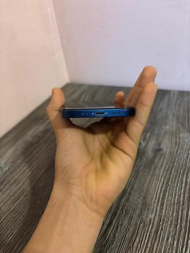 iphone 12 islenmis: IPhone 12, Göy, Face ID — 5