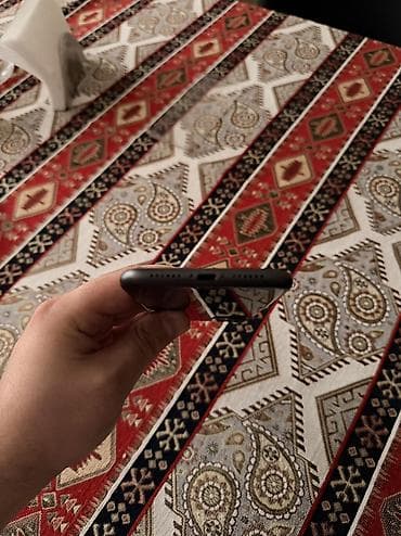 IPhone 11, 64 GB, Qara — 4