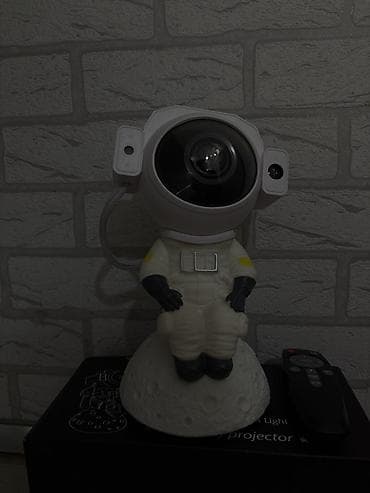 mini projektor: Uşaq otaqları və rahat istirahət məkanları üçün Astronavt ulduz — 1