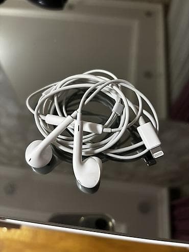 Lightning konnektorlu simli qulaqcıq - Apple Lightning girişli