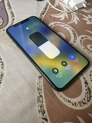 iphone 3: IPhone X, 64 GB, Qara, Face ID — 2