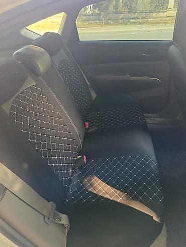 maped satisi: Toyota Prius: 1.4 l | 2009 il Sedan — 4