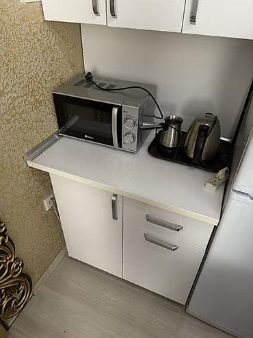 şkaf kuxna: Mətbəx üçün yığma şkaf dəsti - Rəng: ağ - Üst modullar: 3 qapılı asma — 3