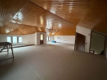 Mənzillər: 450 kv. m, 6 otaqlı, Kanalizasiya — 2