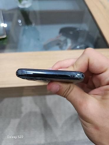 usb kabel iphone: IPhone 11 Pro, Matte Midnight Green, Simsiz şarj — 7