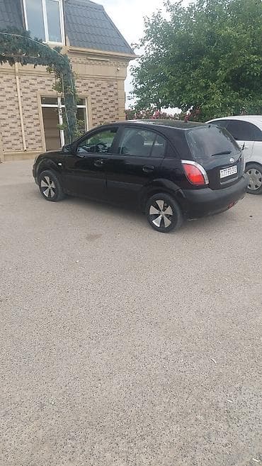 car parking 06 modu indir: Kia Rio üçün 14 ölçülü təkər diski və şin komplekti. Şəkillərdə — 2