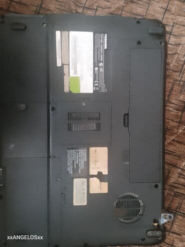 hp netbook mini: Toshiba noutbuk - Marka/model: Toshiba (şəkillərdə) - Ekran: təxminən — 6