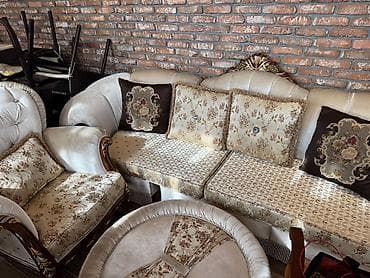 İşlənmiş, Klassik divan, 2 kreslo, Pufik, Divan, Bazasız, Açılmayan lalafo.az -da İşlənmiş, Klassik divan, 2 kreslo, Pufik, Divan, Bazasız, Açılmayan