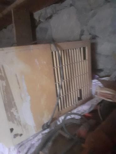 Salam doslar satıram hec el deymidi kandısaner Bakı kandısaneridi