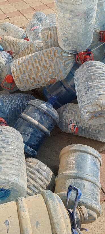 əfqan qazanı qiyməti: Çox yer tutduğu üçün təcili satışdır Boş Pet Qablar 19L 9 qəpikdən — 1