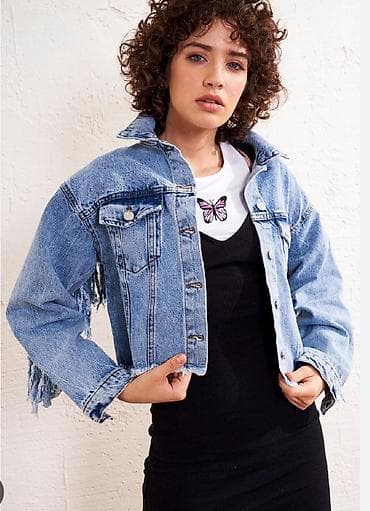 kurtkalar 2023: Bershka S razmer . yenidir . baha alinib. 35 azn satilir — 2