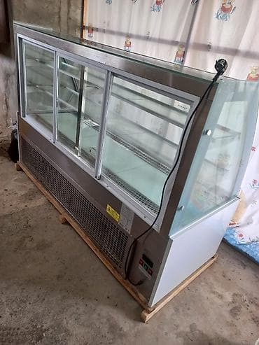 Mağaza vitrin soyuducusu – şüşəli vitrindən ibarət peşəkar soyutma — 2