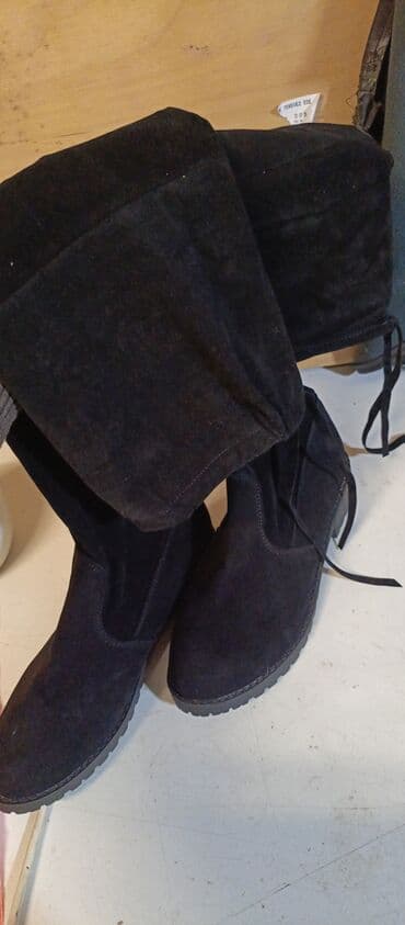 cins pencekler kisi ucun: Qadın çəkmələri – dizüstü, qara rəng - Model: dizdən yuxarı, geniş — 2