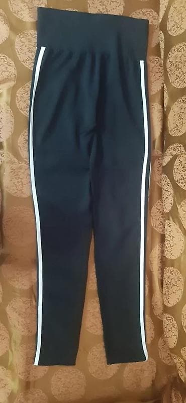 baqi salvar: Yenidir.Dartılan materialı var.Yaxın metro stansiyalarına çatdırılma — 1