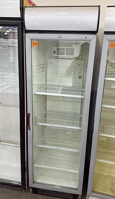 UĞUR şüşə qapılı vitrini soyuducu - Brend: UĞUR - Tip: Tək qapılı