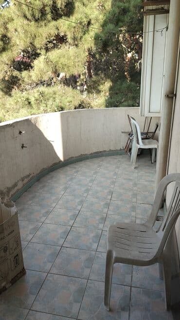 Qarajlar: Zərdabi küçəsi ev 71a binasındakı mənzil satılır. Qələbə dairəsi, Bakü — 6