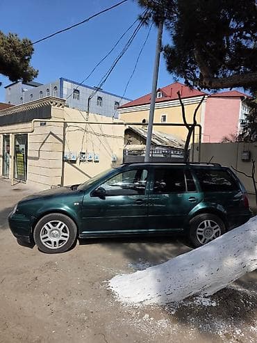 Volkswagen: Volkswagen Golf Variant: 2 l | 2001 il Universal — 3