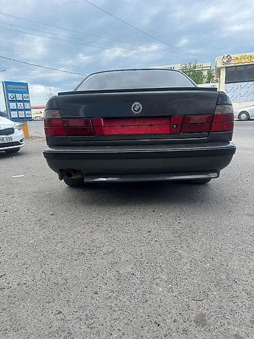 drift car: BMW 5 series: 2 l | 1990 il Sedan — 5