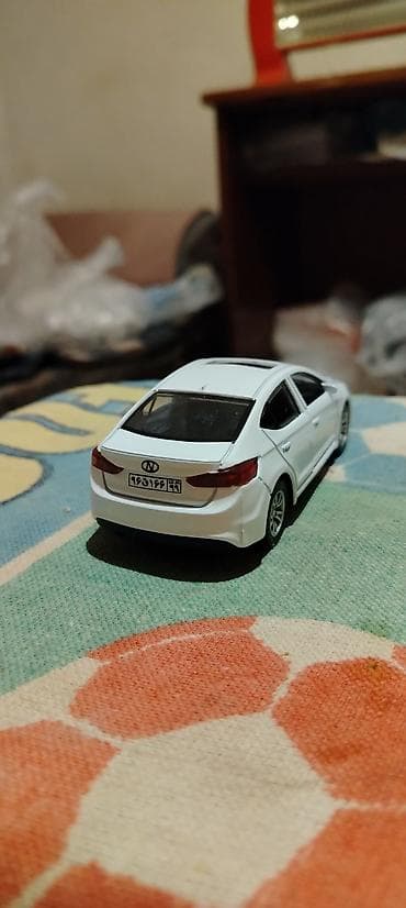 Wekilde Gorduyunuz Ağ Elantra 2016-dan 2018 kimi Olan Modelidi Satiram — 6