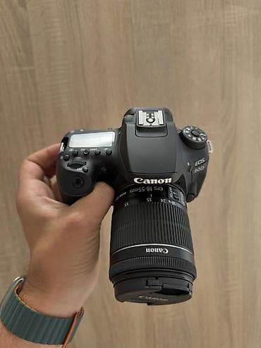 afm: Canon EOS 90D DSLR fotoaparat + Canon EF‑S 18‑55mm IS STM obyektiv - — 2