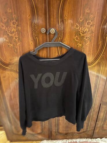 qara koftalar: Cemi 2 defe geyinilib.40 azn alınıb.denli bos model koftadı.13 — 4