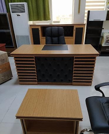 dəst mebel: Ofis mebel dəsti - Rəng və material: Açıqlı qoz/taxta teksturalı — 1