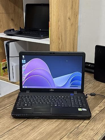 Fujitsu noutbuk Fujitsu notbuk ideal veziyyetdedir hec bir problemi — 1