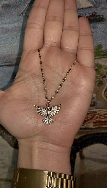 Yenidi Qızılı rəngli zəncir və qaşlı kəpənək kulonu Anka Kusu -