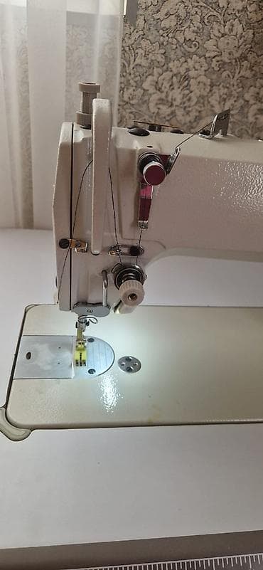 ucuz printer satilir: YAMATA EP8200L sənaye tikiş maşını – masa və pedal komplekti ilə masin — 6