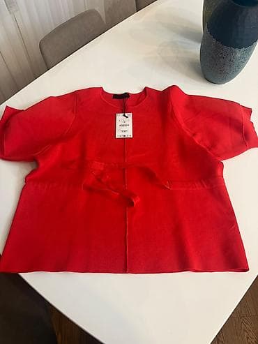 gun eynəyi: Qırmızı qısaqol bluz/top - Brend: ZARA (etiket üzərində) - Rəng — 3