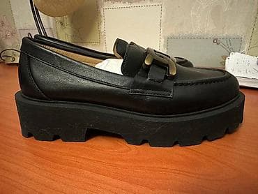 Qadın üçün loafer ayaqqabısı - Rəng: qara - Material: yumşaq dəri — 2