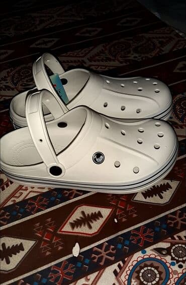 tibb xalatlari: Türkiyə istehsalı Crocs. Tibb işçiləri,kafe və restoranların — 1